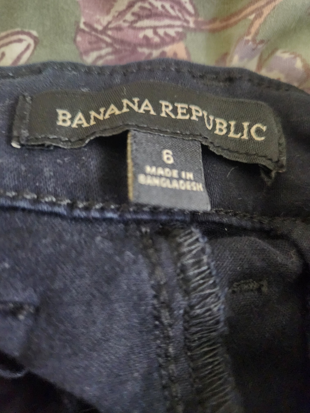 Banana Republic Navy Women's Shorts - Picture 4 of 5